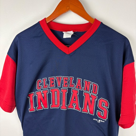 Hank Aaron Cleveland Indians MLB Jersey V-Neck‎ T-Shirt Red Blue M - Picture 1 of 5